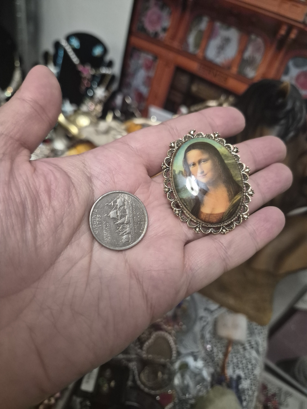 Vintage-Style Mona Lisa Portrait Brooch&pendant  in Gold Tone